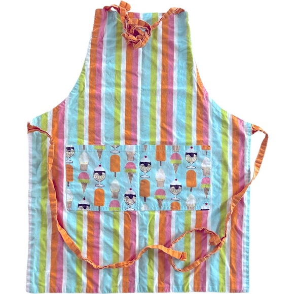 Kids Icecream sundae apron. Ages 4-8 - Picture 2 of 3